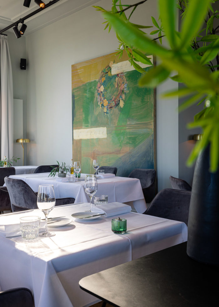 Set tables at IJssel Restaurant in Deventer