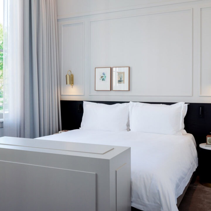 Pillows_Maurits_at_the_Park_Junior_Suite_07