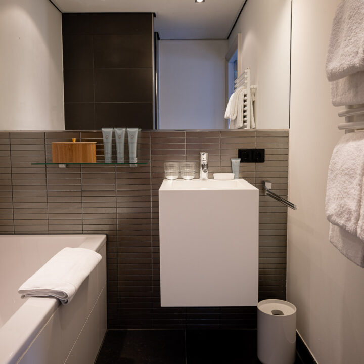 Pillows_Luxury_Boutique_Hotel_Aan_De_IJssel_Bathroom_02