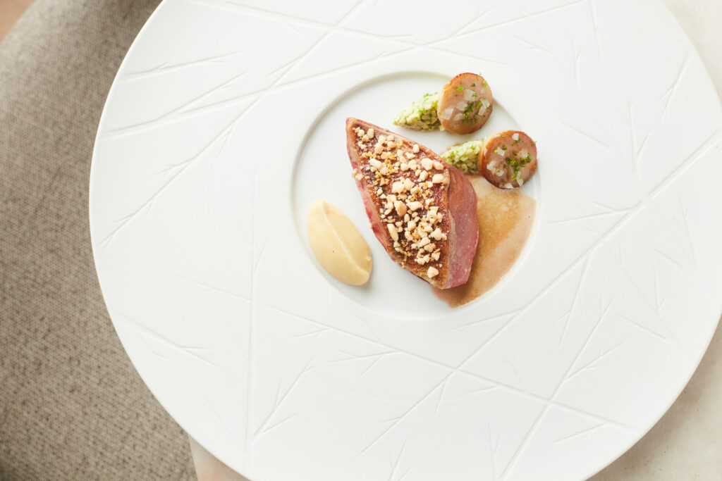 LOF Restaurant