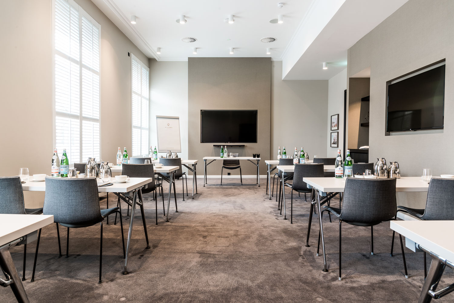 Salons Pillows Hotels Zwolle